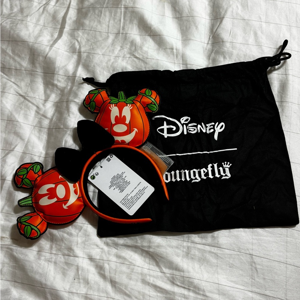 Halloween Disney lounge fly ears